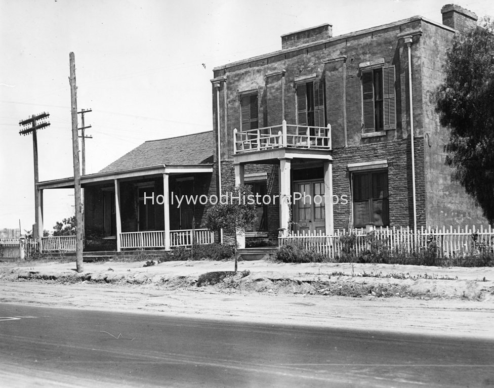 SD 1936 Original SD City Hall circa 1800011 WM.jpg